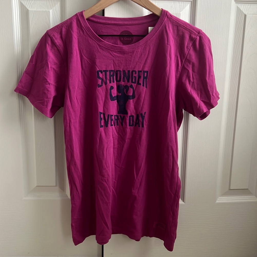 NWT Life is Good Crusher Tee Stronger Every Day classic fit t-shirt size medium